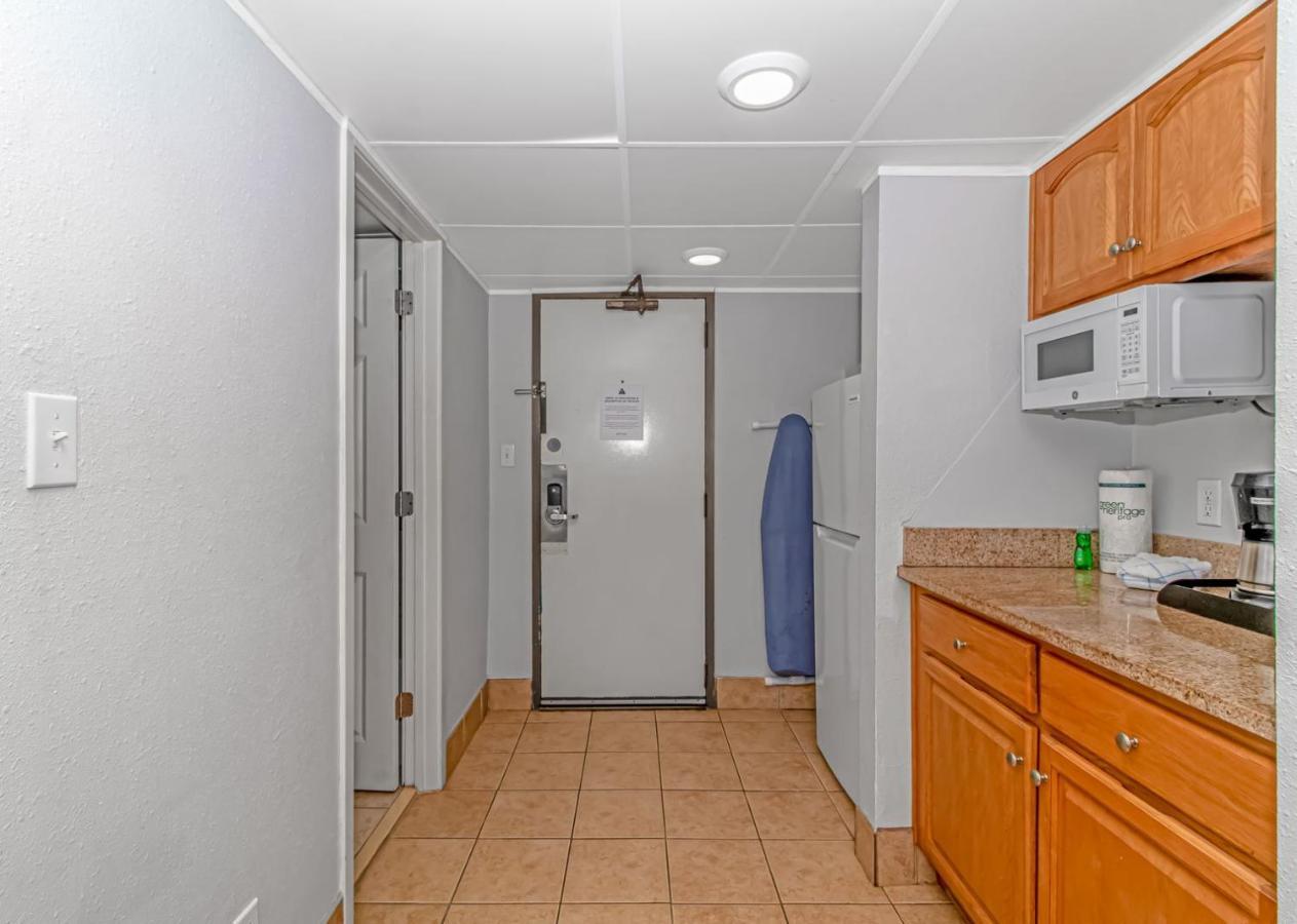Ocean Reef Resort - Direct Oceanfront Studio - Nicely Updated! Perfect For 2-4 Guests! Unit 401 Myrtle Beach Exterior foto